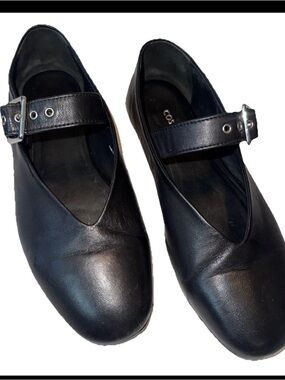 COS Black Leather Buckle Shoes 38 Ballerina Flats 7.5 8